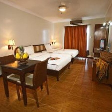 Egi Resort & Hotel Lapu-Lapu City Exterior photo