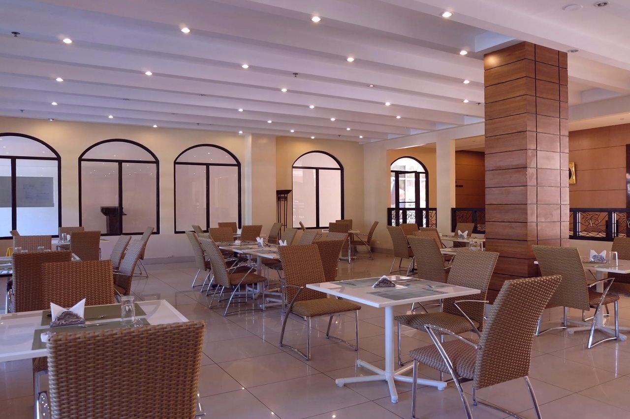 Egi Resort & Hotel Lapu-Lapu City Exterior photo