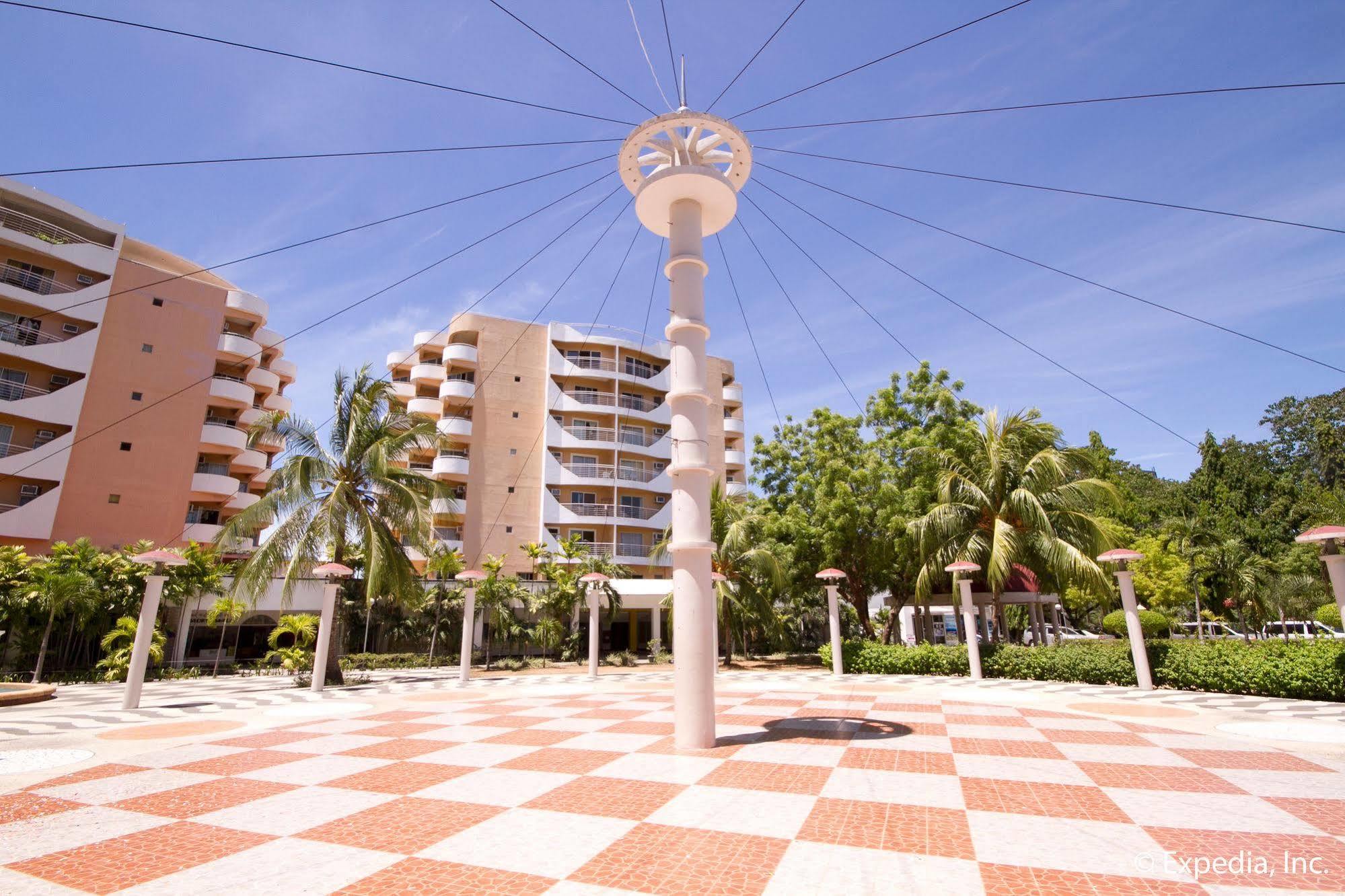 Egi Resort & Hotel Lapu-Lapu City Exterior photo